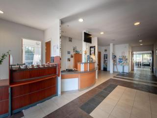 Holiday home near lake in sunny Les Landes - Parentis-en-Born - 2