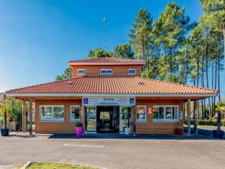 Neat holiday home in sunny Les Landes - Parentis-en-Born - 7
