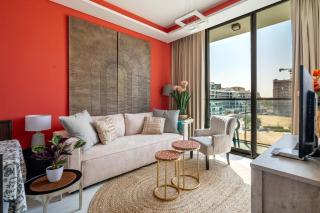 Luxury 1BR pool view flat w gym in Samana Hills - Dubai - 9
