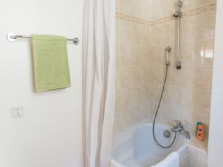 Charming Giez Apartment - 5