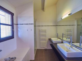 Very luxurious villa with private pool - Salles - 1
