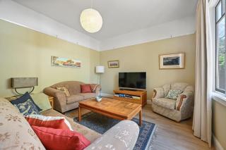 Greenwood Cottage - Close to CBD, Leafy Backyard - Bathurst - 3