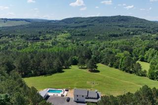 Private Retreat! Pool, Hot Tub, Awesome Views, Washer & Dryer, Wi-Fi, Near Rome, GA - Summerville - 1