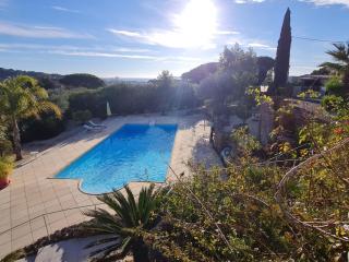 Villa 5 pièces avec piscine privée et climatisation à Sainte-Maxime, proche commodités - FR-1-780-65 - Sainte-Maxime - 0