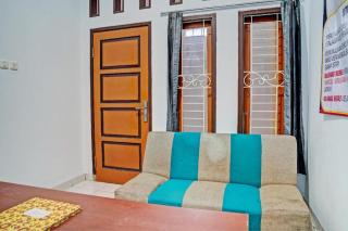 SPOT ON 93385 Penginapan Hj Lilis 2 Syariah - Sukabumi - 1