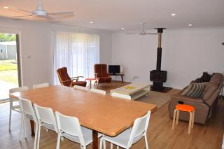 Barefoot Bungalow - Bring your own linen - Hat Head - 5