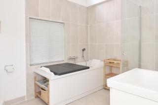 Beautifully Modernized And Well-Appointed Holiday Home Near Ebeltoft, - Ebeltoft - 8