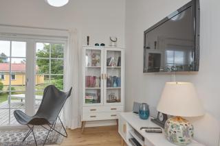 Beautifully Modernized And Well-Appointed Holiday Home Near Ebeltoft, - Ebeltoft - 1