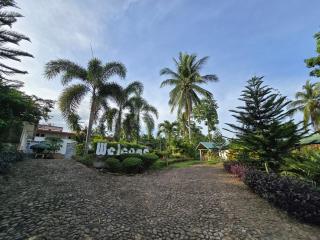 Lolo Eyong's Farm Retreat and Resort - - 5