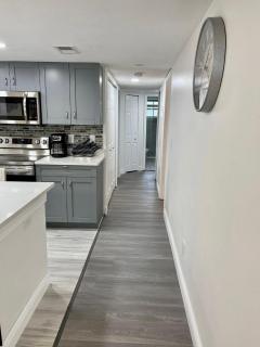 Luxury Getaway 3BR Apartment near Disney Parks - 4