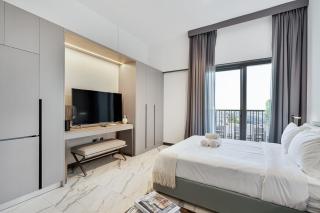 Lovely Studio in Mag 900, Meydan - Dubai - 1