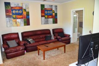 Seldom Inn - Bring your own linen. - 6