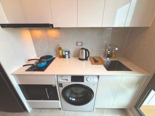 Copacabana-Beachfront-Equipped&Serviced-Apartment-SeaView - 2