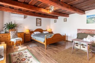 The Bird of Happiness - Happy Rentals - 6