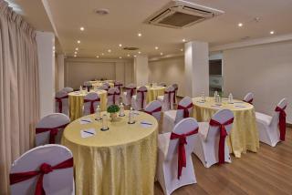 Grand Continent Brookefield - A Sarovar Portico Affiliate Hotel - 5