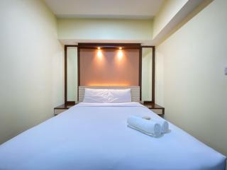 Spacious and Modern 2BR at Braga City Walk Apartment By Travelio - Bandung - 9