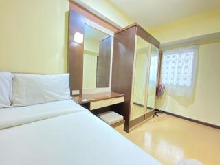 Spacious and Modern 2BR at Braga City Walk Apartment By Travelio - Bandung - 4