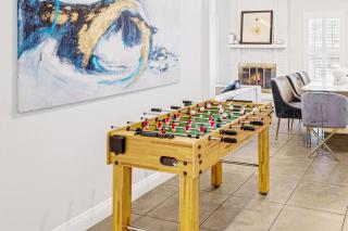 Vacation Home in Vegas w Pool 2 mile to Strip - 2