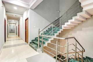 Collection O Orphic Inn Near Munshi Pulia Metro Station - Chinhat - 9