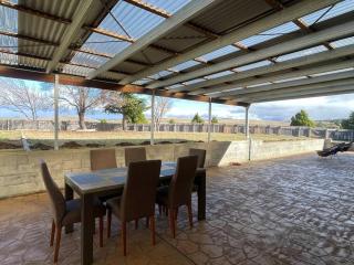 3 Bedroom House in Cooma - Cooma - 1