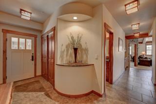 Cozens Pointe I-101 condo - 6