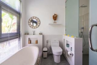 Elegance 1 Bedroom Villa BRAND NEW - Kerobokan - 1