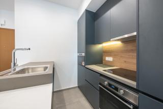 City Vibes Stylish 2BR and a Stunning Balcony - Atene - 1