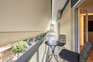 City Vibes Stylish 2BR and a Stunning Balcony - Atene - 8