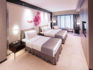 Grand Emperor Hotel - 6