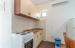 Stunning Apartment In Karin Gornji - Gornji Karin - 4