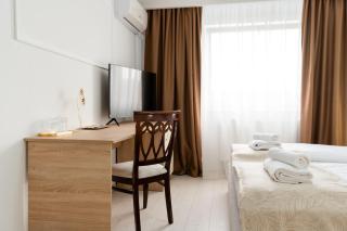 Hotel Royal Plaza - 3