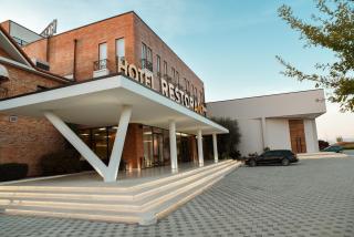 Hotel Albulena - - 8