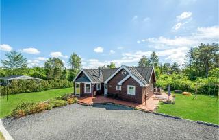 4 Bedroom Amazing Home In Fårvang - Fårvang - 3