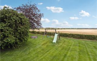 Three-Bedroom Holiday Home In Hojer - 2