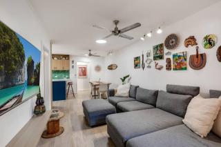 Beach Baby - Close to Cylinder Beach - 0