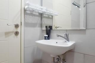 Delightful Luxurious Studio Apartment Connected to Pakuwon Mall at Supermall Mansion By Travelio - Surabaia - 2