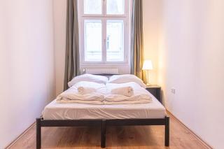 Spacious 2BR Apt -Near Wiener Stadthalle BurggasseWiener Well Located - Vienna - 8