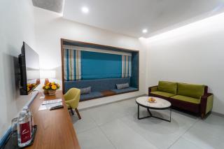 Shilton Dee Cee - 4