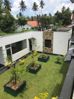 Sri White Villa Airport Boutique Hotel - Katunayaka - 4