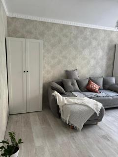 Anahit - Nice - 5