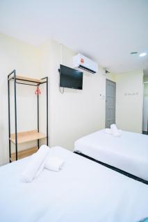 Swing & Pillows - My Home Hotel Wangsa Maju - 4