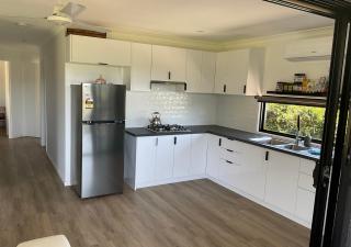 Sunshine Coast retreat your own private golf course - Diddillibah - 5