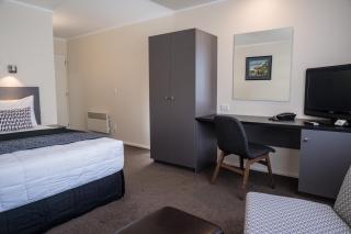 West Plaza Hotel - Wellington - 2