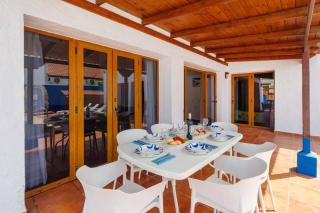 Villa Silvia I by Villa Plus - Corralejo - 3