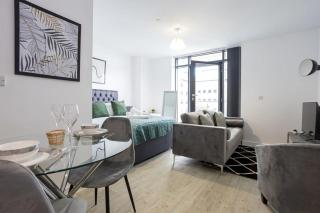 Spacious and Bright Studio in Manchester - Manchester - 5