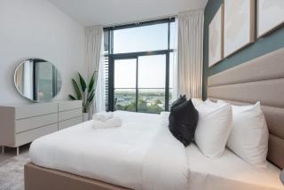 Modern Aesthetic 1-Bedroom Apartment in Dubai Hills - Dubai - 2