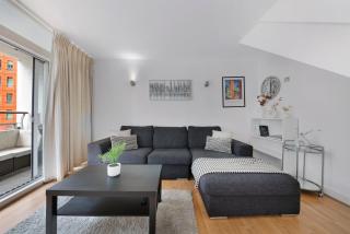 2 Bed Apartment- Central London- Lift & Balcony - London - 3