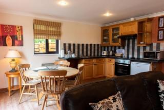 Harvest 1 Lodge - Yellowtop Country Park - Hot Tub - Yorkshire - 2