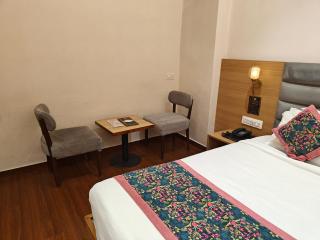 Hotel Luxurio - In-House Barista Cafe, Near Golden Temple Amritsar - Amritsar - 9