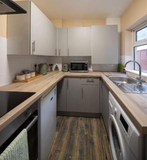 Contractors, Gloucester, LongTerm Bookings Wifi SmartTV - - 8